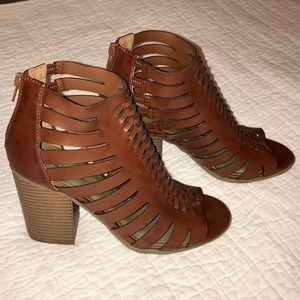 Indigo Rd - Petara Caged Heel